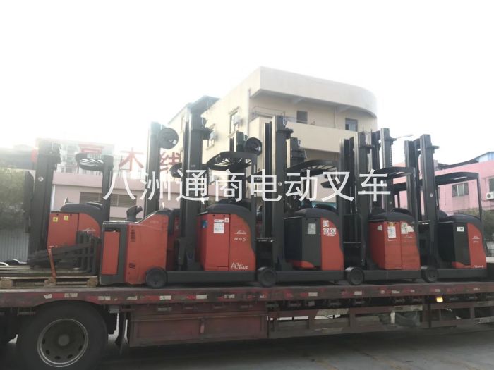 德國原裝進(jìn)口二手林德電動(dòng)叉車 (25)