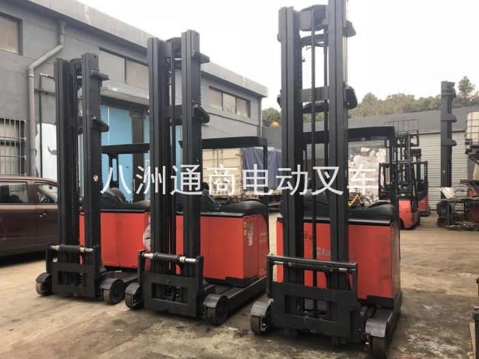 德國原裝進(jìn)口二手林德電動(dòng)叉車 (28)
